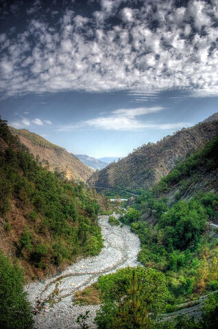 File:Binsar.jpg