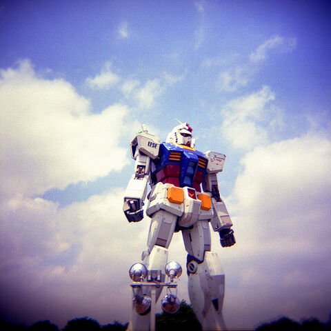 File:Holga Gundam.jpg