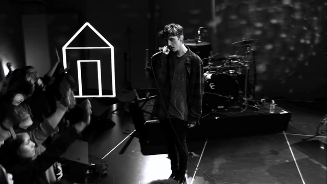 File:TALK ME DOWN - Vevo Lift (77).png