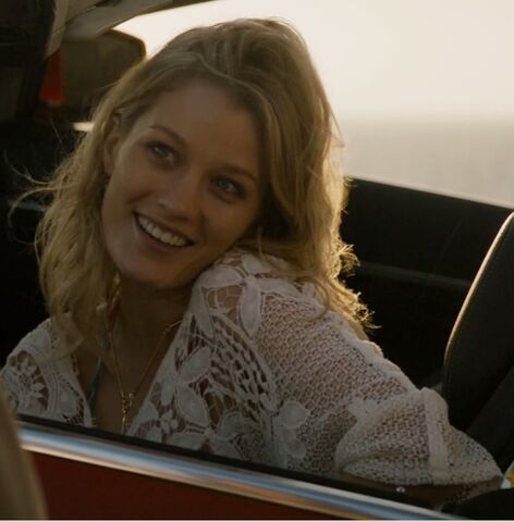 File:Lacey Lindel.jpg