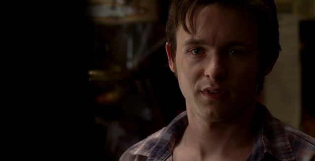 File:Tommy talks to Marcus.png