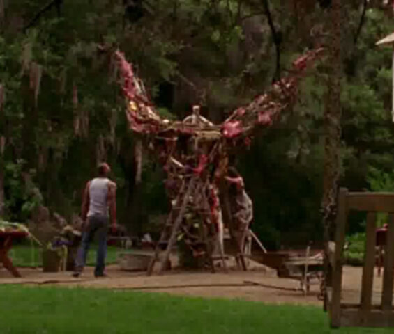 File:Maryann-offering-statue-of-meat.jpg