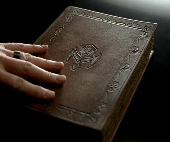 File:S05E02 Vampire bible.png