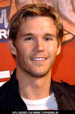 Archivo:RyanKwanten005.jpg