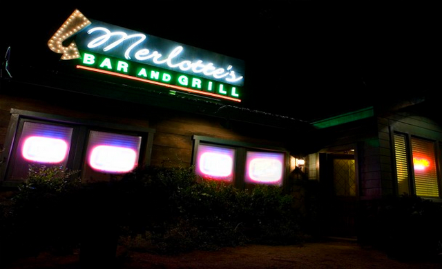 File:Merlottesbargrill.png