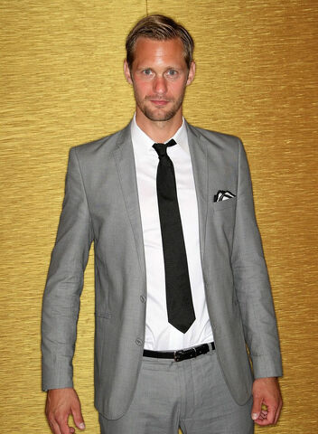 File:Alexander-skarsgard-06.jpg