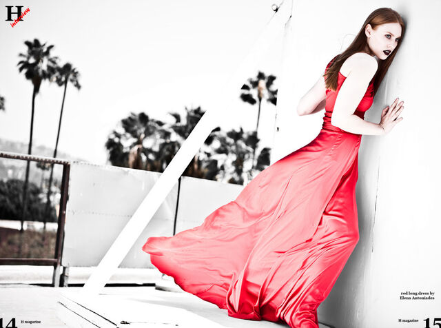 File:Deborah-Ann-Woll-in-H-Mag-true-blood-7322080-1024-761.jpg