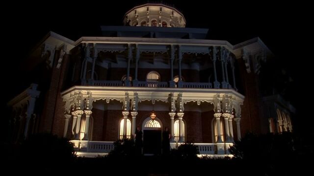 File:RussellsMansion`.jpg