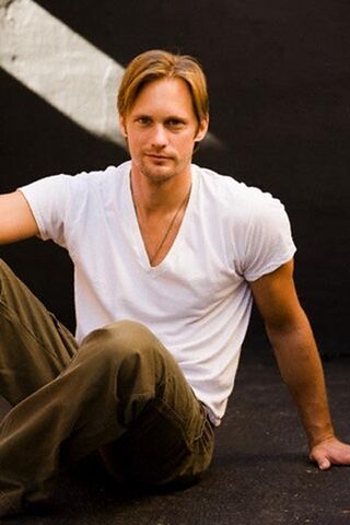 File:So-sexy-alexander-skarsgard-7276711-400-600.jpg