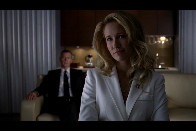 File:S6E8SarahNewlinDeadmeat.png