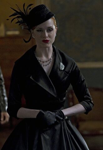 File:Sophie-AnneS03E12.jpg