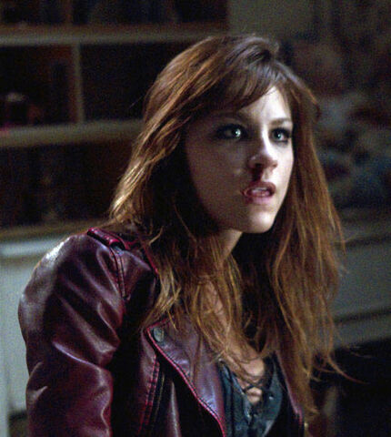 File:Debbie-Pelt-true-blood-12956672-520-580.jpg