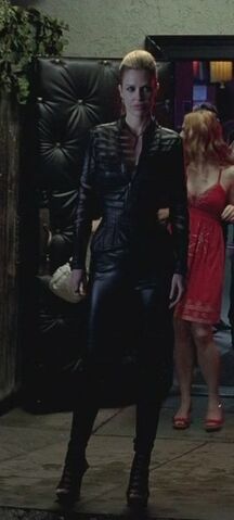 File:Pam-ravenscroft-and-french-connection-faux-leather-leggings-gallery.jpg