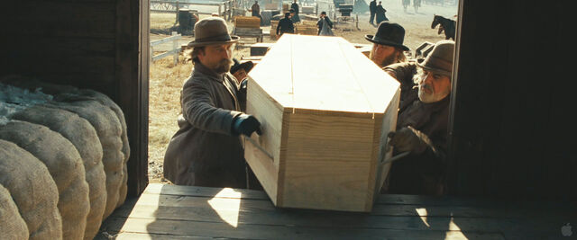 File:Trailer1 37.jpg