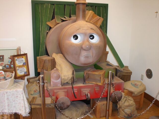 File:ThomasLand(Japan).jpg