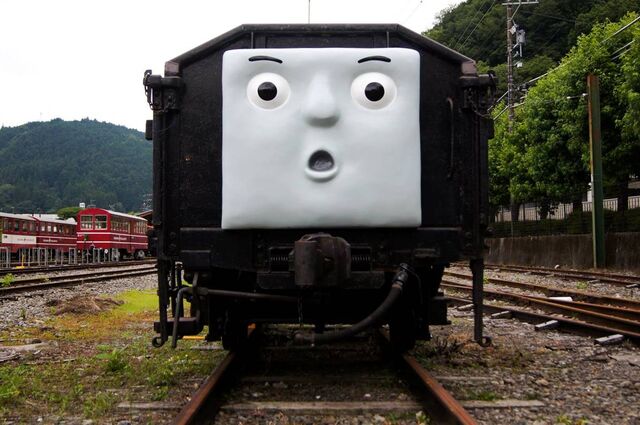 File:DayOutWithThomasOigawaRailwayTroublesomeTruck2.jpg