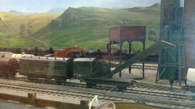 File:BreakdownTrainDraytonManor.jpg