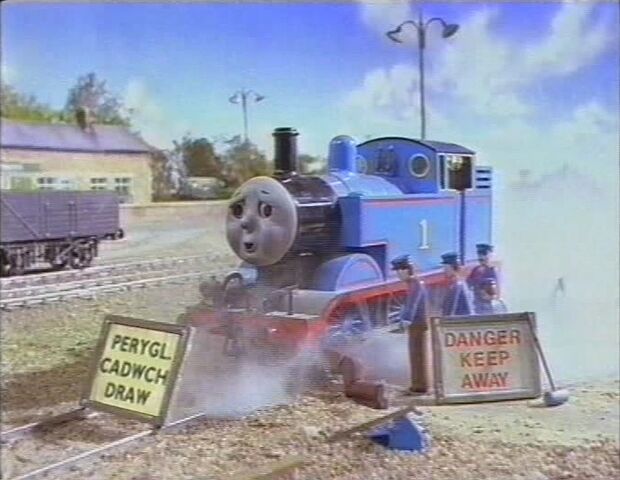 File:ThomasGoesFishing30(Welsh).jpg