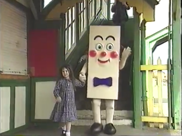 File:HelloThomasandJames73.png