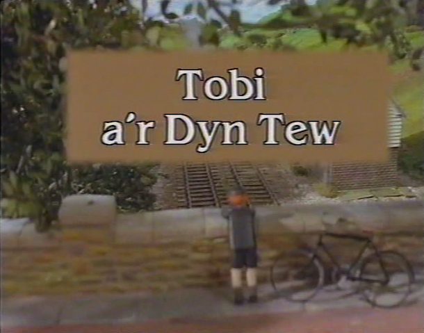 File:Tobyandthestoutgentlemanwelshtitlecard.png