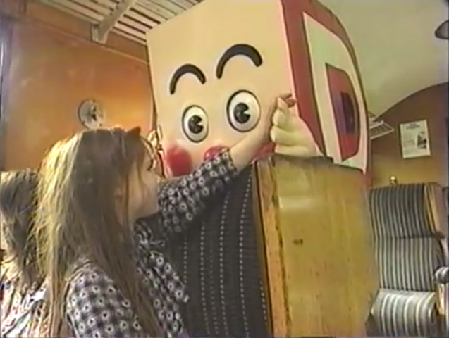 File:HelloThomasandJames98.png