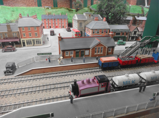File:ThomasandFriendsExhibitionSept152011 2.png