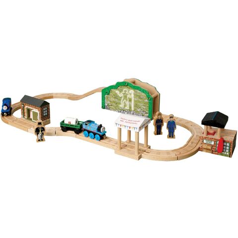 File:ManintheHillsWoodenRailway.jpg