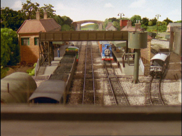 File:BusyGoingBackwards3.png