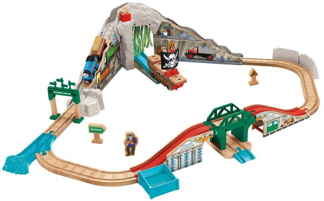 File:WoodenRailwayPirateCoveDiscovery.jpg