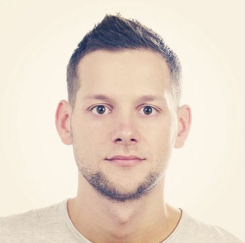 File:DanielSchütter.jpeg