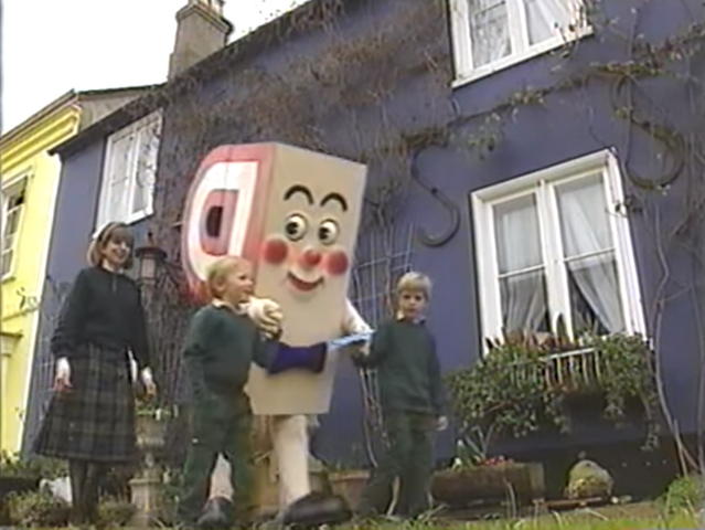 File:HelloThomasandJames22.png