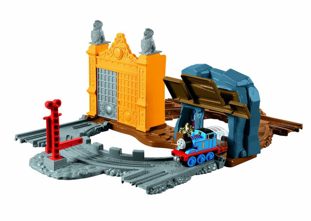 File:Take-n-PlayKingoftheRailwayset.jpg