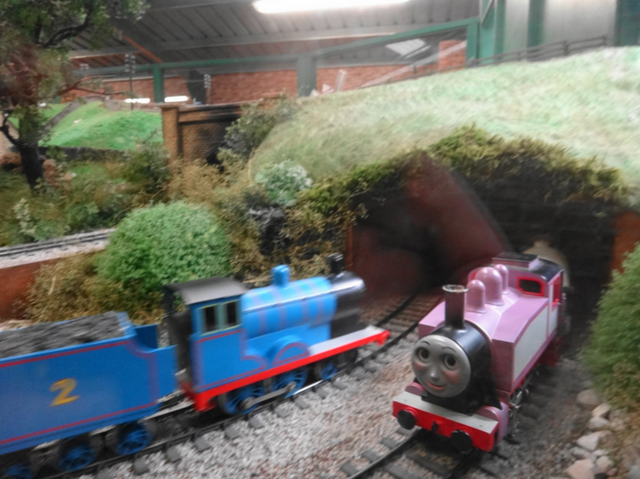 File:EdwardandRosieDraytonManor.png