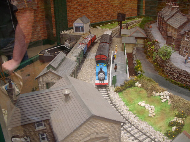 File:ThomasModelDraytonManor1.jpg