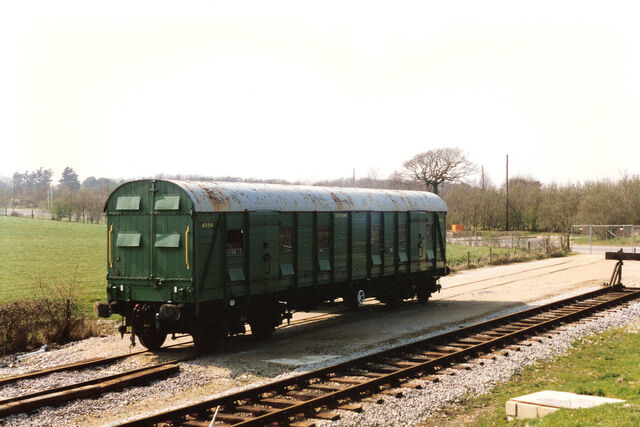 File:UtilityWagonbogiesbasis.jpg