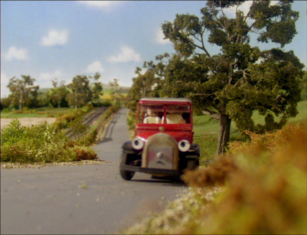 File:TrainStopsPlay53.png