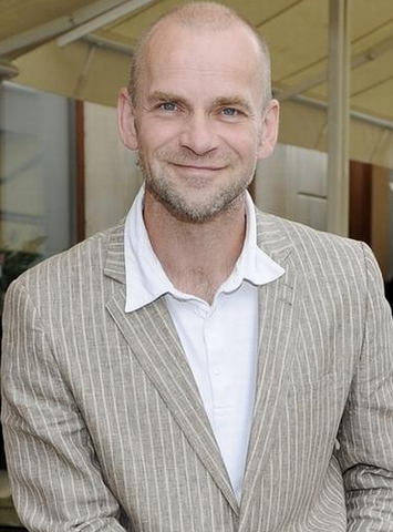 File:Sławomir Pacek.png