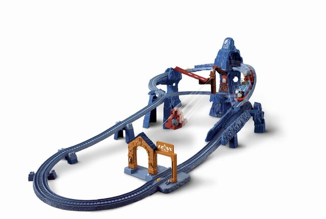 File:TrackMasterRiskyRailsBridgeDrop.jpg