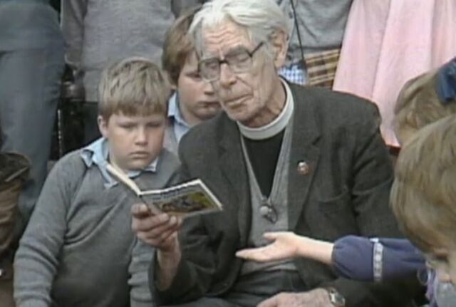 File:WilbertreadingThomastheTankEngine.jpg