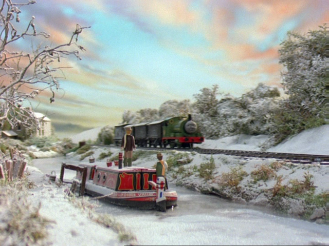 File:AScarfforPercy18.png