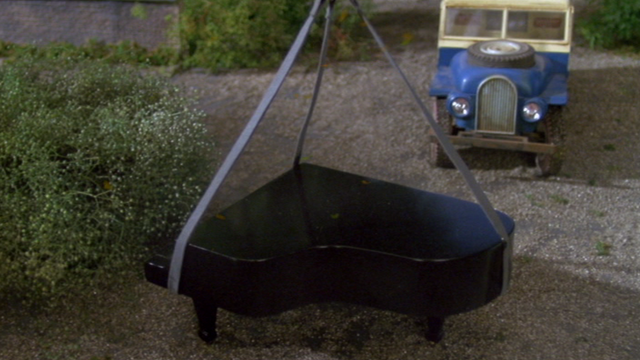 File:Kelly'sWindyDay47.png
