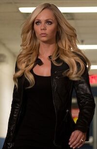 Laura Vandervoort 13