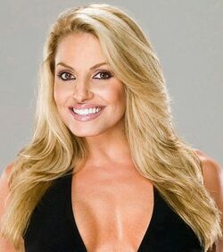 Trish Stratus 4