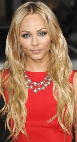 Laura Vandervoort 12