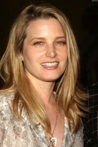 Bridget Fonda 2