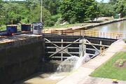 Erie canal lock-550x367