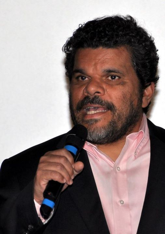 File:Luis Guzmán.png