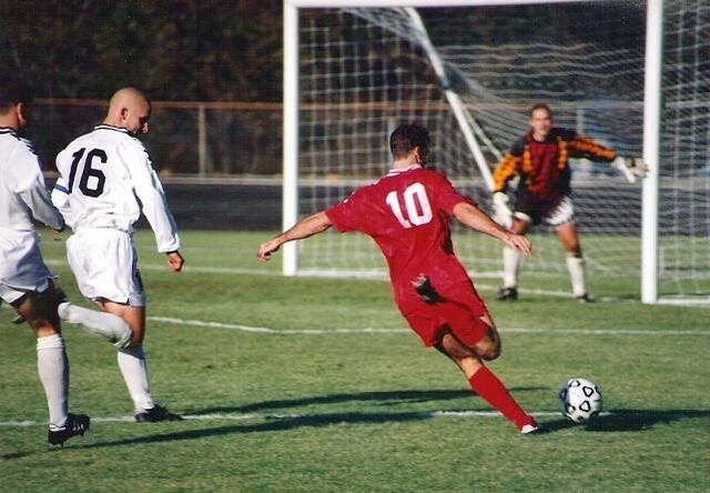 File:Football iu 1996-1-.jpg