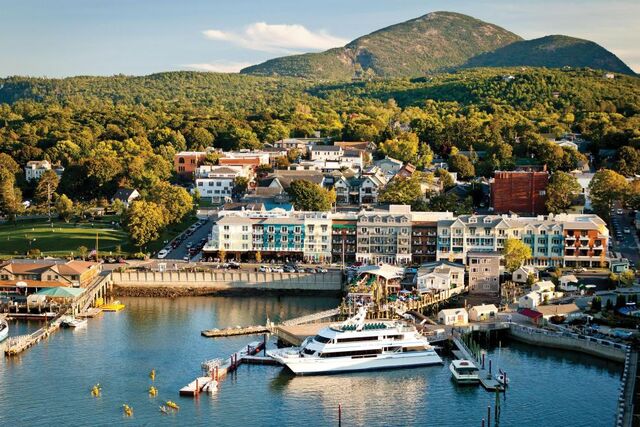 File:Travelmaine-01-1-.jpg