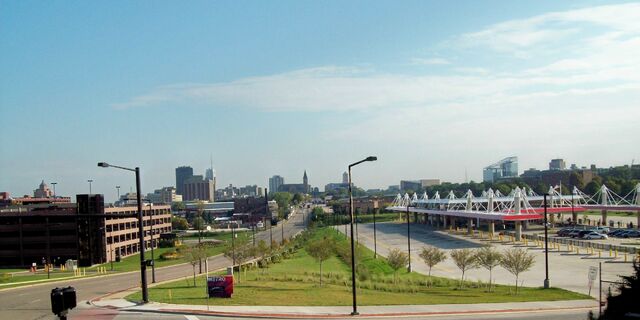 File:AkronSkyline-1-.jpg